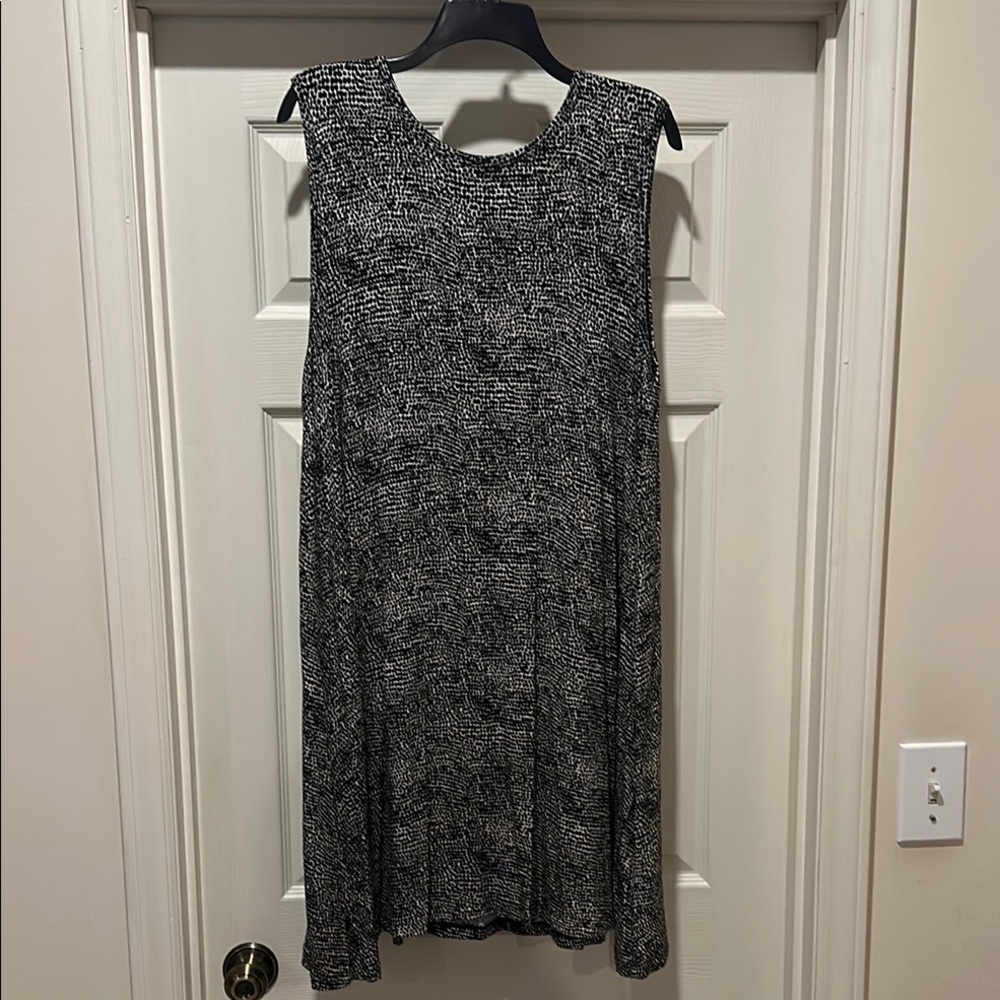 Elegant Black and White Women's Dress